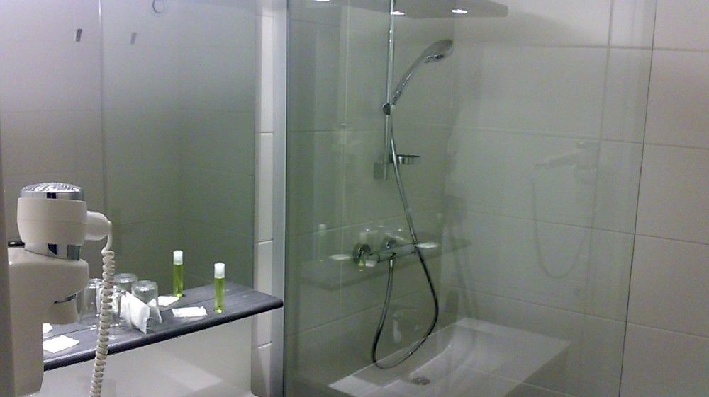 Brit Du Hotel 2*